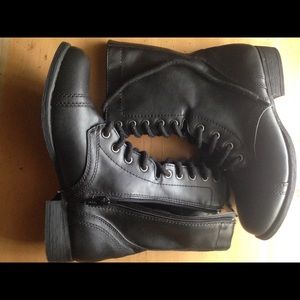 Mossimo Boots